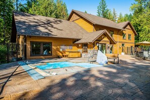 Indoor pool, a heated pool - Resort condo with in/outdoor pools, beach, fishing pond, dock, sauna, & tennis (Whitefish)
