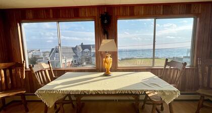 Views of The Atlantic Ocean and Nubble Lighthouse 4 Bedroom Family Home!