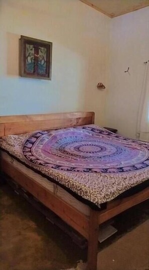 3 quartos, ferros/tábuas de passar roupa, Wi-Fi, roupa de cama