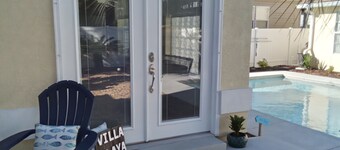 Villa Playa, amazing for singles or couples! Private pool. Walk to beach.