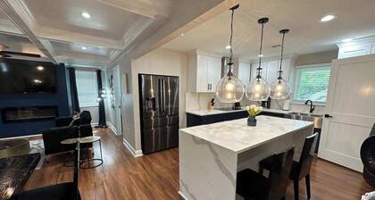 Luxury Lake Duplex Min From downtown Gainesville B