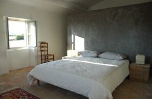 5 bedrooms, iron/ironing board, free WiFi - Bastide Avec Piscine - 5 Chambres - Classée 4 Étoiles (Sigoyer)