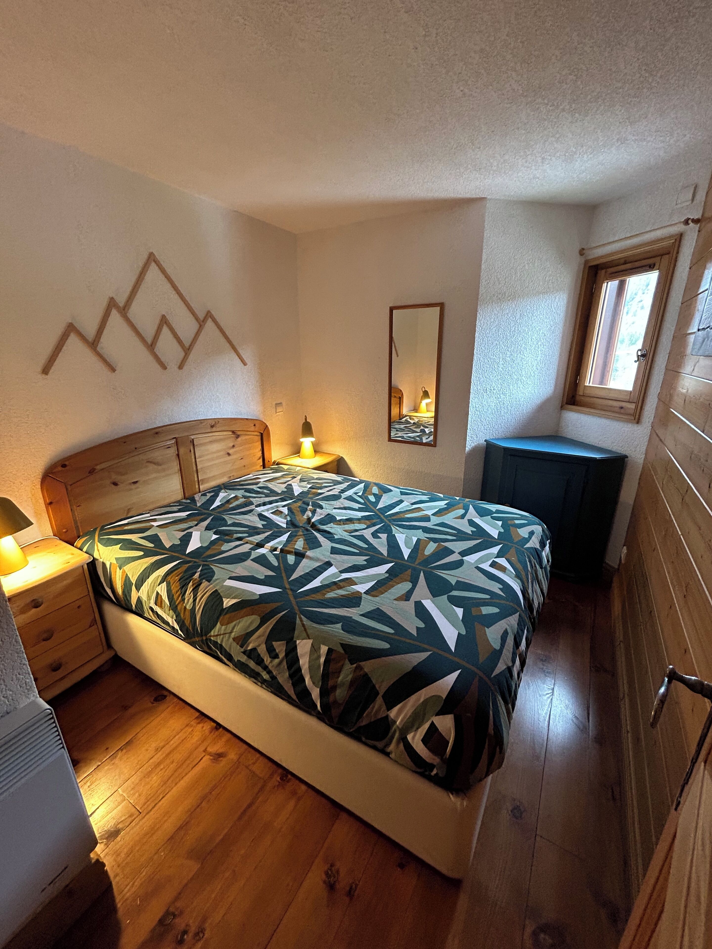 1 bedroom, travel crib, free WiFi