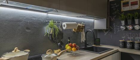 Four Ă micro-ondes, surface de cuisson