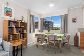 Interior - Family Tides - Ruakaka Holiday Home (Ruakaka)