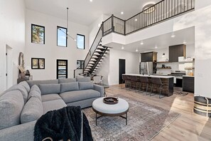 Smart TV, fireplace, table tennis
