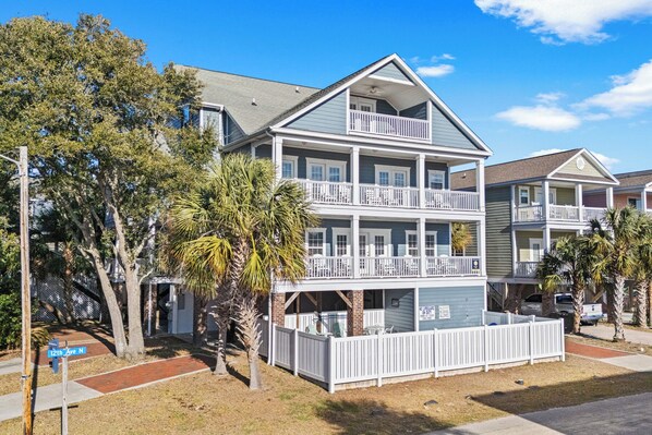 Exterior - The Missing Peace: Private Pool, Steps to Surfside Beach (Surfside Beach)