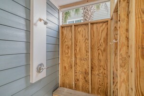 Interior - The Missing Peace: Private Pool & Block to Beach (Surfside Beach)