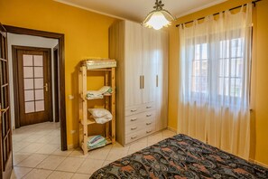 2 bedrooms, free WiFi