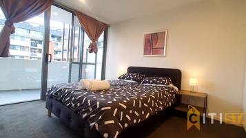 2 bedrooms, iron/ironing board, free WiFi