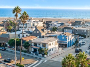 Third-party on-site parking - Sounds of the Ocean #1 (Newport Beach)
