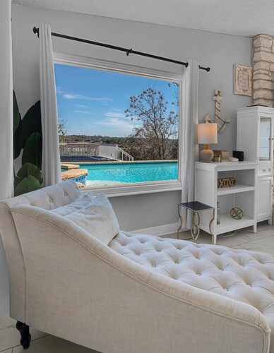 Belton Lake House with Pool and Lake Access