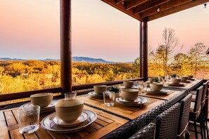 Outdoor dining - New~6 Bed Lux Cabin:Heated Private POOL| Views|Games| Firepit|Dog-friendly! (Sevierville)
