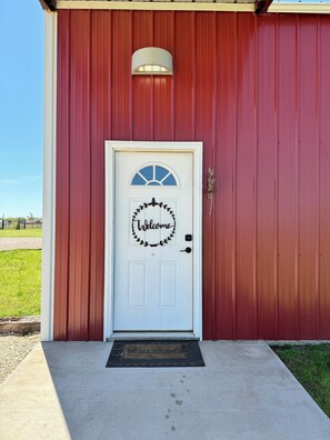 Exterior detail - Barndominium on Gorgeous Ranch! (Washington)
