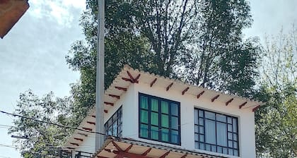 A 20 Pasos del Parque Principal Raquira con Balcón Vista al río y la Montañas