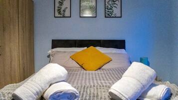 1 bedroom, iron/ironing board, WiFi, bed sheets