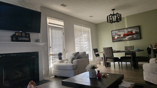 スマートテレビ