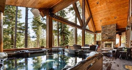 Mossberg Luxury Retreat