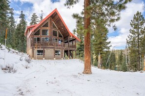 Exterior - Forest Haven! Fire Pit! (Duck Creek Village)