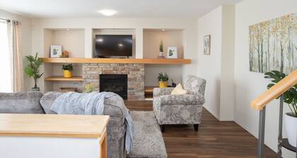 Marvelous Bedroom House on Comdale