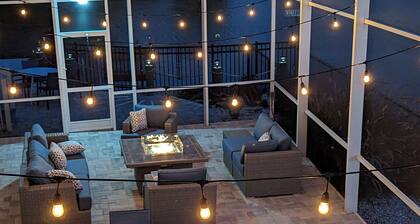 Water Front/ Free Heated Salt Water Pool/Game Room/Amenities Galore