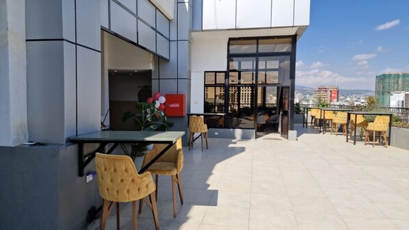 Teras rooftop