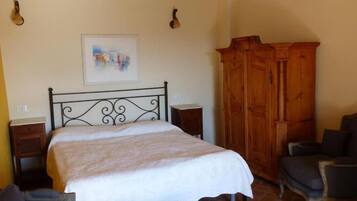 2 chambres, fer et planche Ă repasser, Wi-Fi gratuit, draps fournis