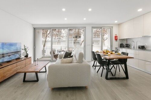Casa das Ondas - Modern flat with garage