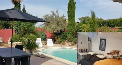 Studio 'Redhouse - Zen' avec piscine partagée, terrasse partagée et Wi-Fi