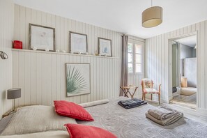 1 chambre, Wi-Fi gratuit, draps fournis