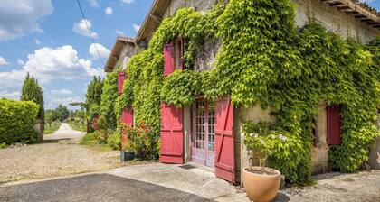 Petite maison "Bel En Rouge" avec terrasse partagée, jardin partagé et Wi-Fi