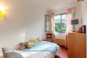 2 chambres, Wi-Fi gratuit, draps fournis