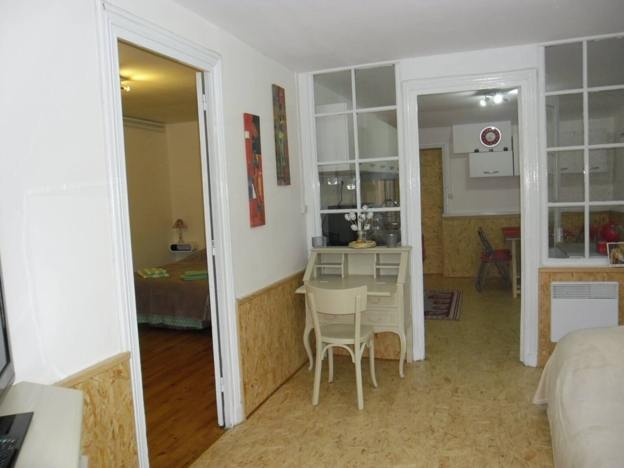 1 chambre, fer et planche à repasser, Wi-Fi gratuit