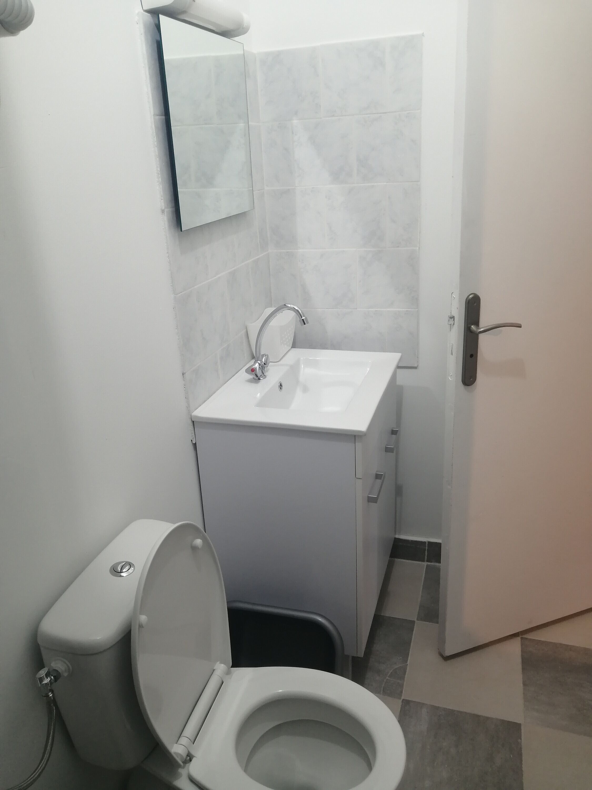 Een douche, handdoeken