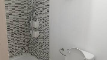 Shower, towels