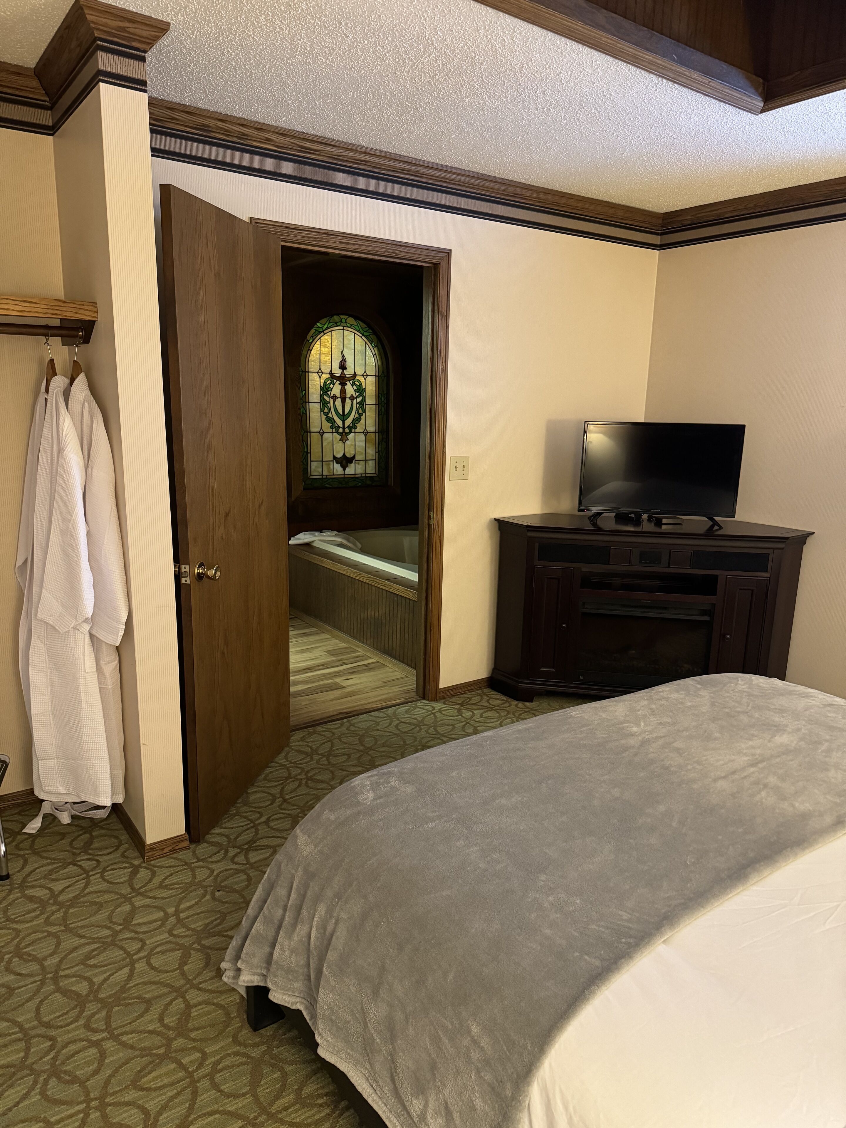 Deluxe-huone | Yksilöllisesti sisustettu, yksilöllisesti kalustettu, äänieristys