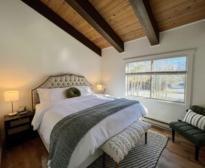 4 bedrooms, free WiFi, bed sheets