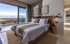 4 bedrooms, in-room safe, iron/ironing board, travel cot