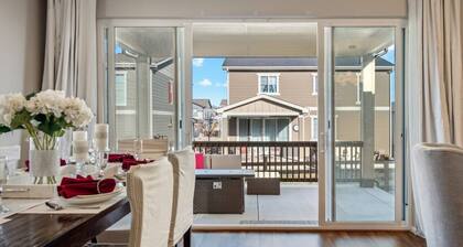 6mo+ Furnished Gem|3BR Aurora Home|WFH Ready