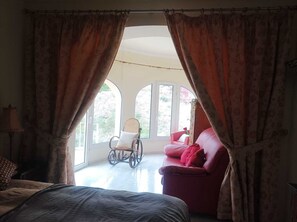 3 habitaciones, tabla de planchar con plancha y wifi gratis 