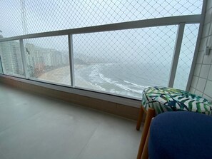 Interior - Apto Frente ao mar , Andar Alto, Moderno, Confortável ...vista Espetacular (Vila Luis Antonio Guarujá)