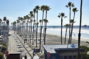 On the beach - North Coast Village D-204  Spectacular White Water Ocean Views Resort Amenities (Oceanside)