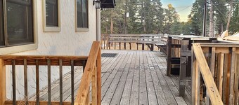 Charming Cottage 3BR/2BA Hot Tub