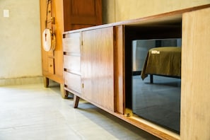 Deluxe tweepersoonskamer | Luxe beddengoed, donsdekens, pillowtop-bedden, een minibar