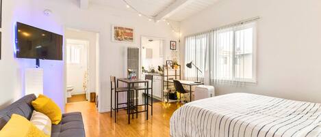 1 makuuhuone, silitysrauta/-lauta, Wi-Fi, vuodevaatteet