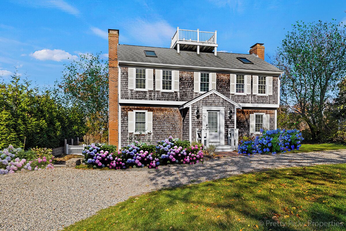 Dandy in Dennis: Bay Views, Short Walk to Beach: 044-D
