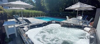 Tonset Manor: 232-O  East Orleans Vacation Estate Includes Guest House, Heated Pool, Hot Tub