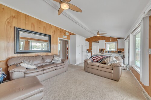 Wet Feet Retreat: Cider, Campfires & Cozy Retreats – Your Fall Getaway Awaits!