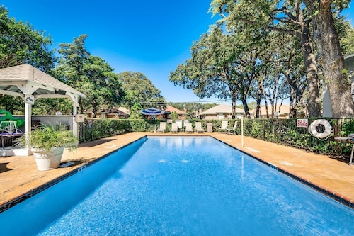 25% OFF 1BD Apt, HWY161/183 DFW South, Irving I32