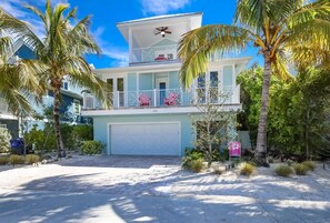 Exterior - Bermuda Bay: 1.5 Blocks to Beach! Pool Spa, Rooftop Deck (Anna Maria)